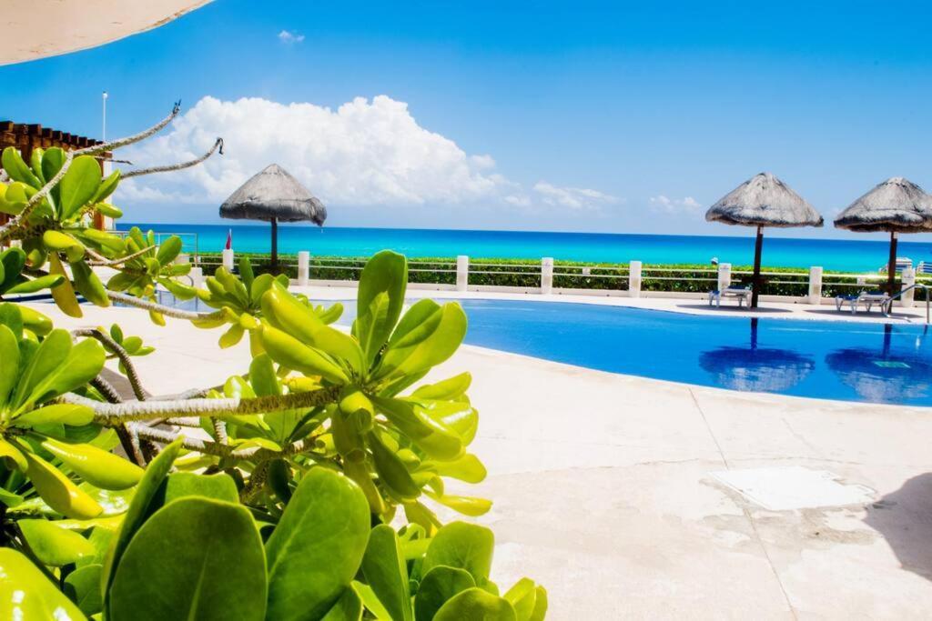 Ocean Front Villa Marlin, Best Location In Hotel Zone #109 Cancún Buitenkant foto